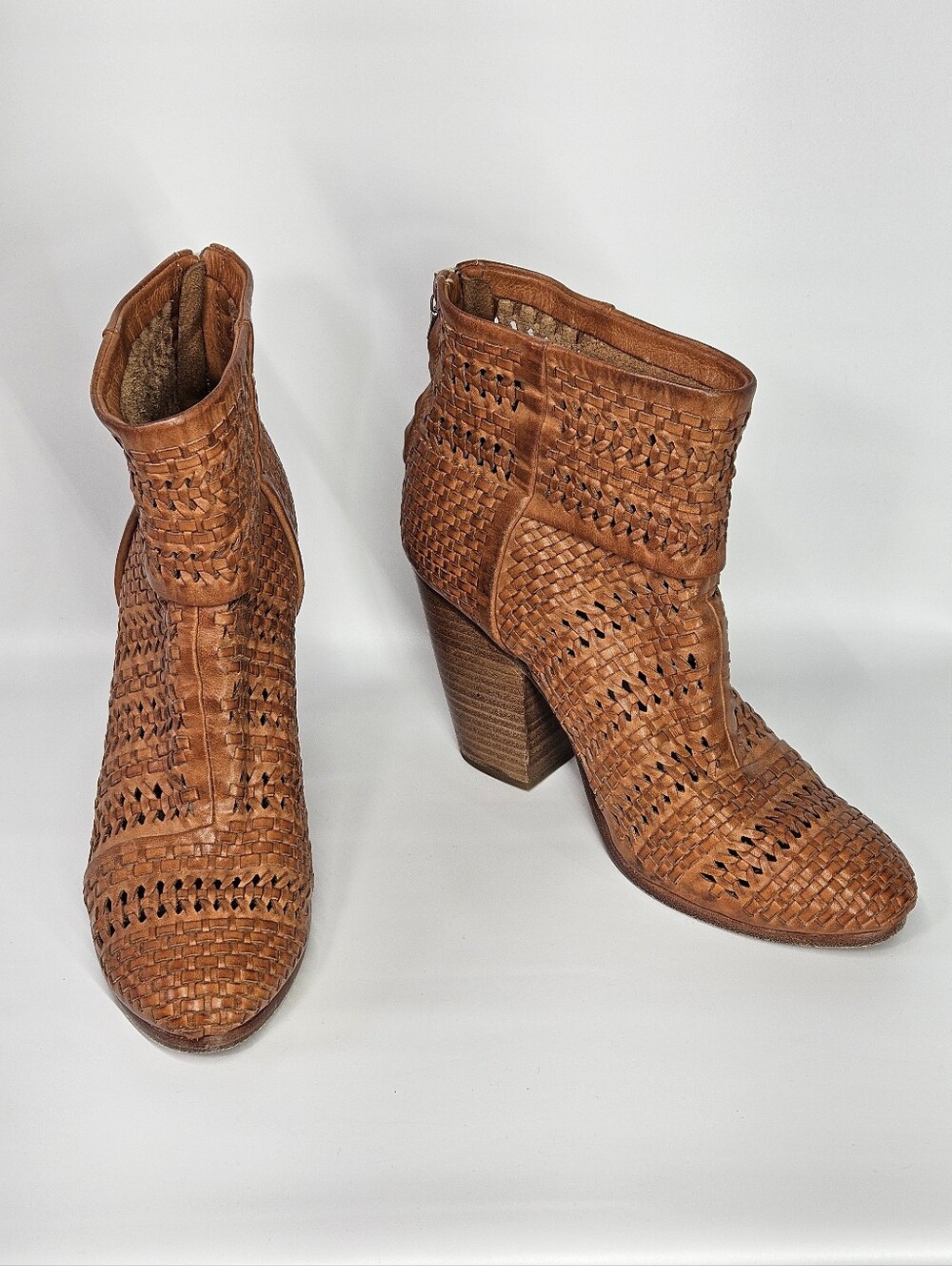 Rag & Bone Size 38.5/8.5 Booties Newbury Woven Leather Basketweave Congac Heel